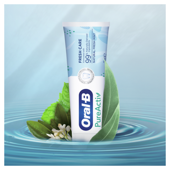 Oral-B stawia na rozwiązania eco-friendly: na rynku pojawiła się pasta PureActiv Zdrowie, LIFESTYLE - Oral-B PureActiv ? to pierwsza w Polsce pasta znanej i zaufanej marki, która oprócz naturalnego składu, posiada ekologiczne, nadające się do recyklingu opakowanie.